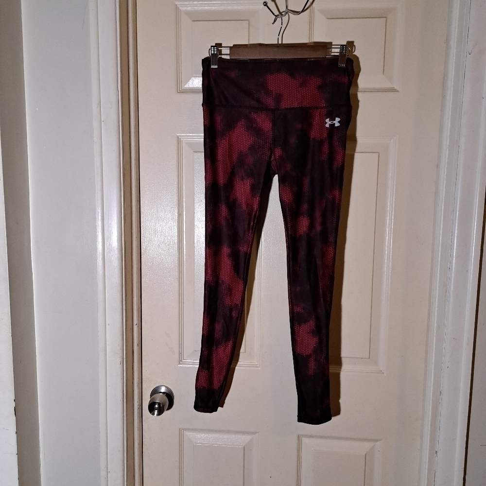 Under Armour  Athletic workout leggings size medium